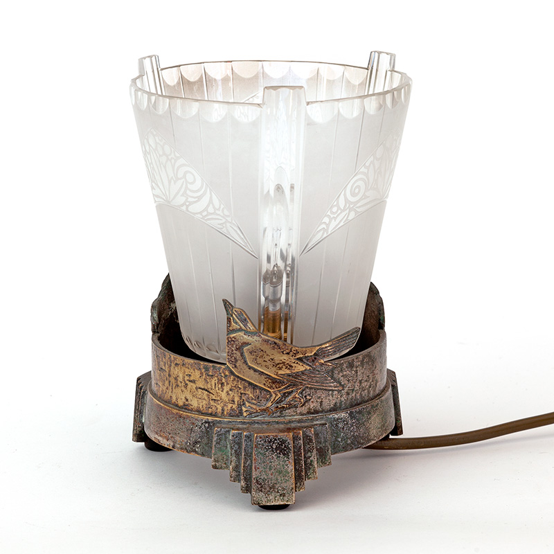 Art Deco Cast Brass Table Lamp Decorated with Birds with Cut Glass Shade